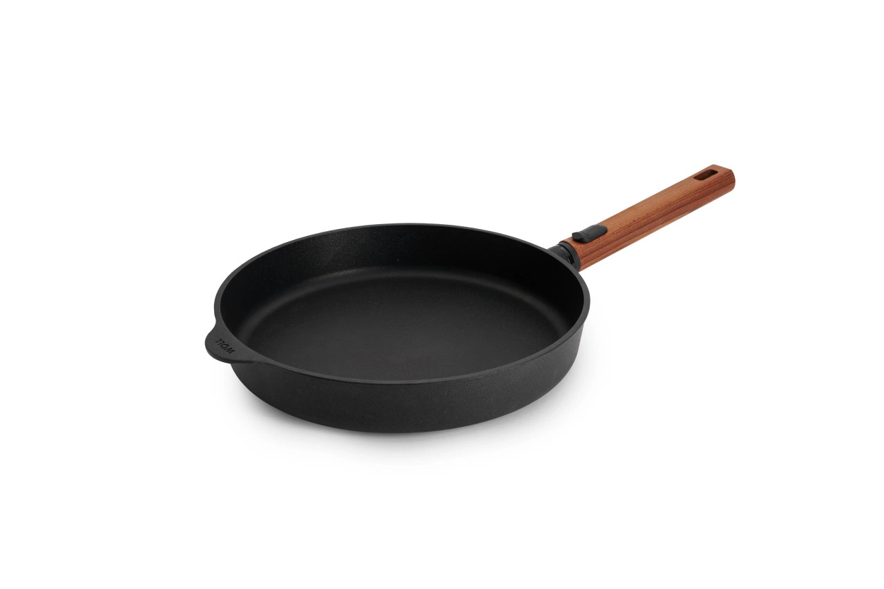 Woll Nepřilnavá pánev Eco Logic QXR s dřevěnou odnímatelnou rukojetí, Ø 28 cm 1528WLCI-Q